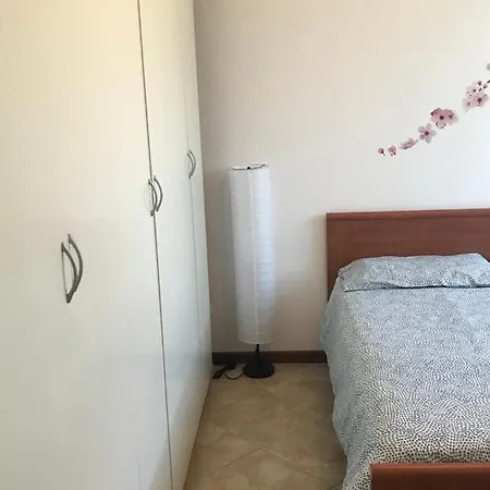 Il Gelsomino Di Via Leopardi Apartment Arona Exterior photo